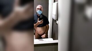 Mi sego nel bagno del ristorante