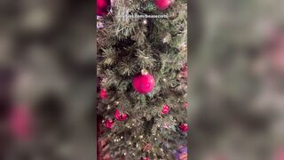 Beasecret speciale Natale scopata sotto l'albero