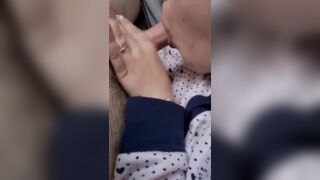 Moglie maiala mi spompa in pigiama