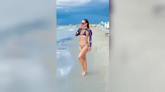 Fica in bikini TikTok