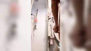 Vanessa Porrea si insapona