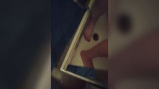 Due moglie lesbicano nella doccia