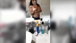 Fabiana studentessa italiana tettona Pornetto amatoriale