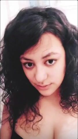 Fabiana studentessa italiana tettona Pornetto amatoriale