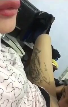 Napoletana si fa leccare la fica dal suo ragazzo