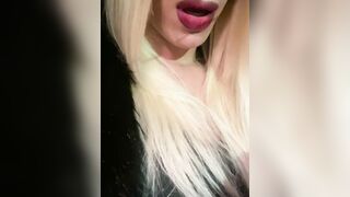 Si avvicina un tipo e mi chiede se batto