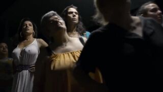 Luisa Ranieri Nuda Scene hot È stata la mano di Dio