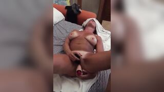 Pompino in vacanza moglie che si masturba