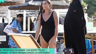 Elisa Isoardi hot in doccia