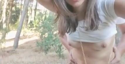 Coppia fidanzati italiani fanno sesso nel bosco