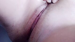 Moglie pissing col ciclo