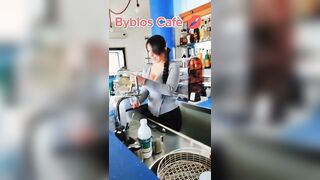 Barista tettona pugliese Il Caffè più hot del sud italia