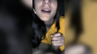 Diciottenne si fa sborrare in bocca