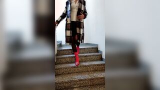 MILF SENZA SLIP pronta per fare shopping