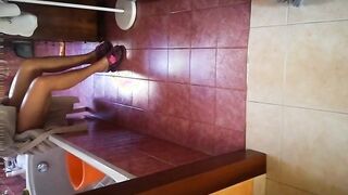 Mia moglie non sa di essere ripresa