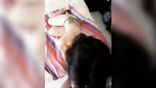 Me lo succhia prima di andare a lavorare