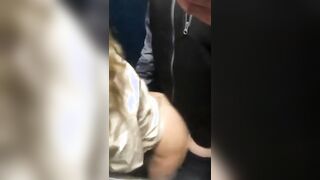 Ragazza 18 enne scopata in ascensore ripresa col cellulare