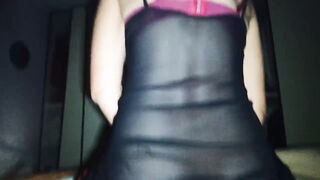 Come le piace alla troia prendere i cazzi grossi