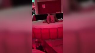 Al club scambisti mia moglie si fa chiavare e io mi sego