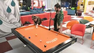 Sophie Codegoni upskirt giocando a biliardo