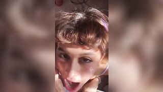 Pompino teen italiana con apparecchio