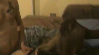 COPPIA COSENZA CUCKOLD - Trio con mia moglie e l'africano