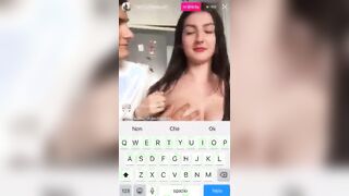 Jennifer mostra le tette in live instagrams