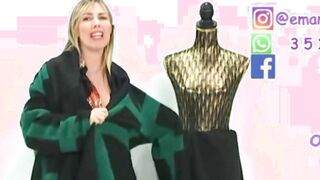 Ops tette in tv presentatrice italiana Emanuela Botto