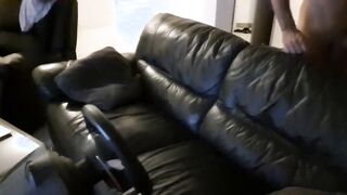 Doppio pompino siciliano con fidanzate che lo succhiano ai fidanzati