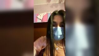 Ragazza italiana con tette naturali enormi