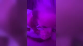 Bocchino teen bionda con ingoio SPETTACOLO