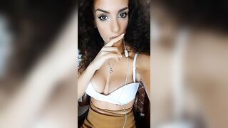 VOGLIO ECCITARVI CON LA MIA VOCE - Siria video hot