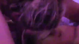 Sembra piacerle molto il cazzo del nuovo amico