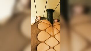 Lo voleva enorme - Si SCOPA CON DILDO NERO