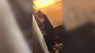 Collega scopata in piedi nel magazzino