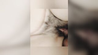 Con la fica pelosa di mia moglie godo tantissimo