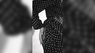 Vestitino a pois MILF ITALIANA SEXY