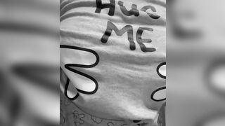 Noemi mostra le bombe