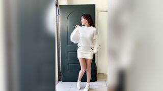 Milf italiana total white