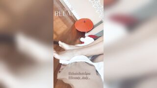 Veronica Maya piedini