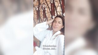 Veronica Maya piedini