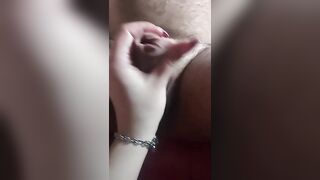 Sega il marito mentre sta su whatsapp con amico