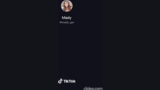 Mady Tiktoker italiana tettona esagerata