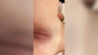 Non la ho depilata bene di piu PERO' STASERA ME LA DEVI LECCARE