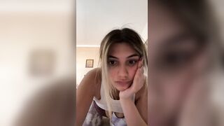 Teen italiane esibizioniste cam4