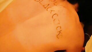 Anna fa un pompino ad un nero e lo dedica all' amica